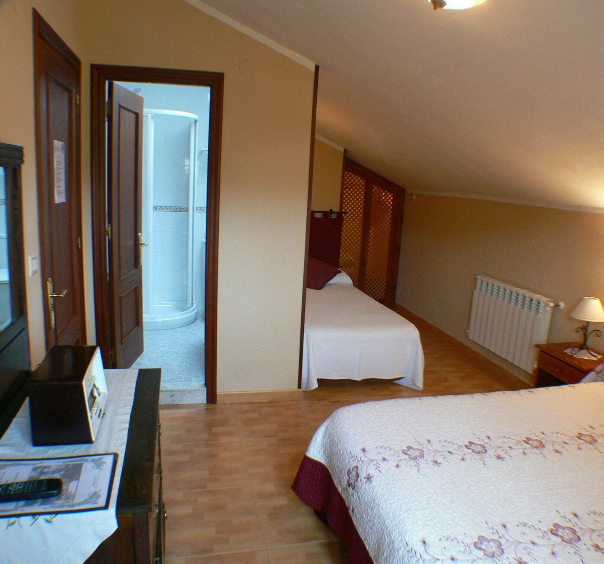 La Casona De Cardes Hotel Cangas de Onis Exterior photo